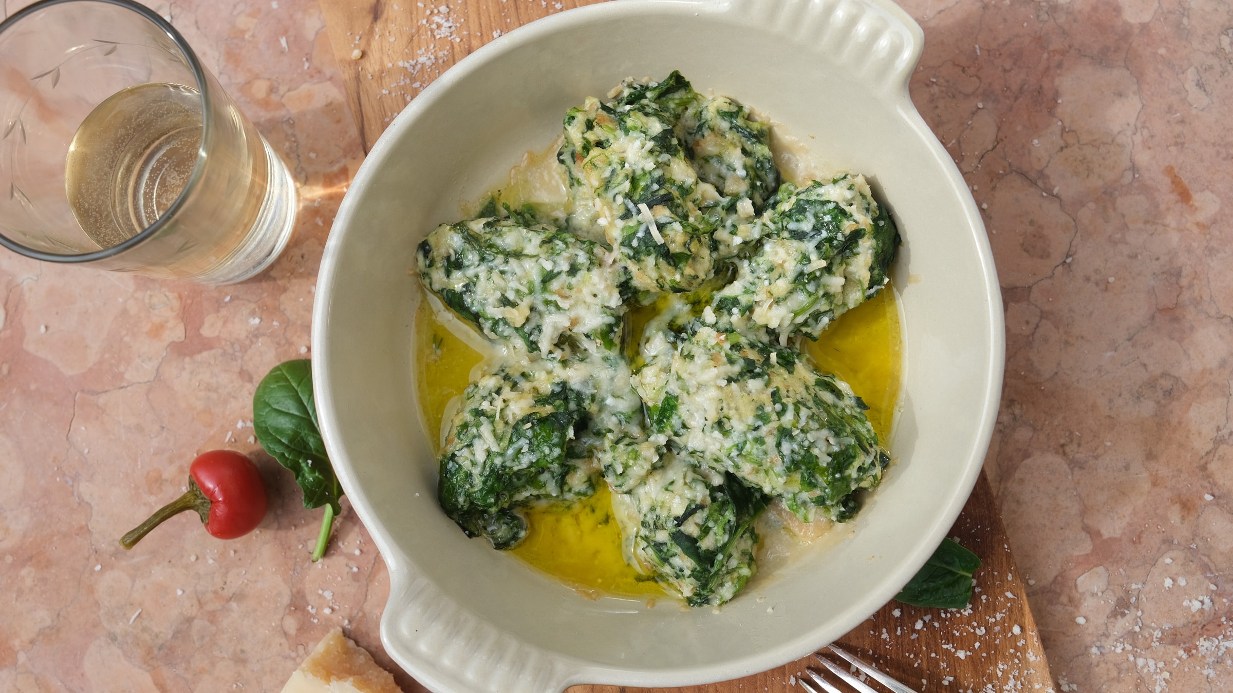 Spinat-Gnocchi mit Parmesan Rezept selbst machen | Alnatura